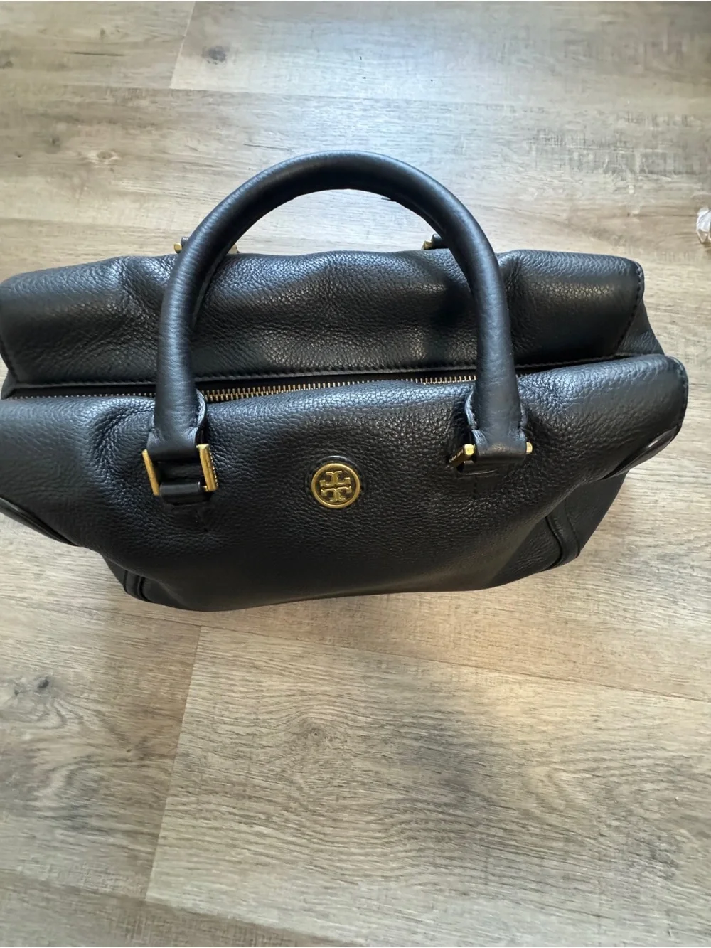 Tory Burch structured pebbled